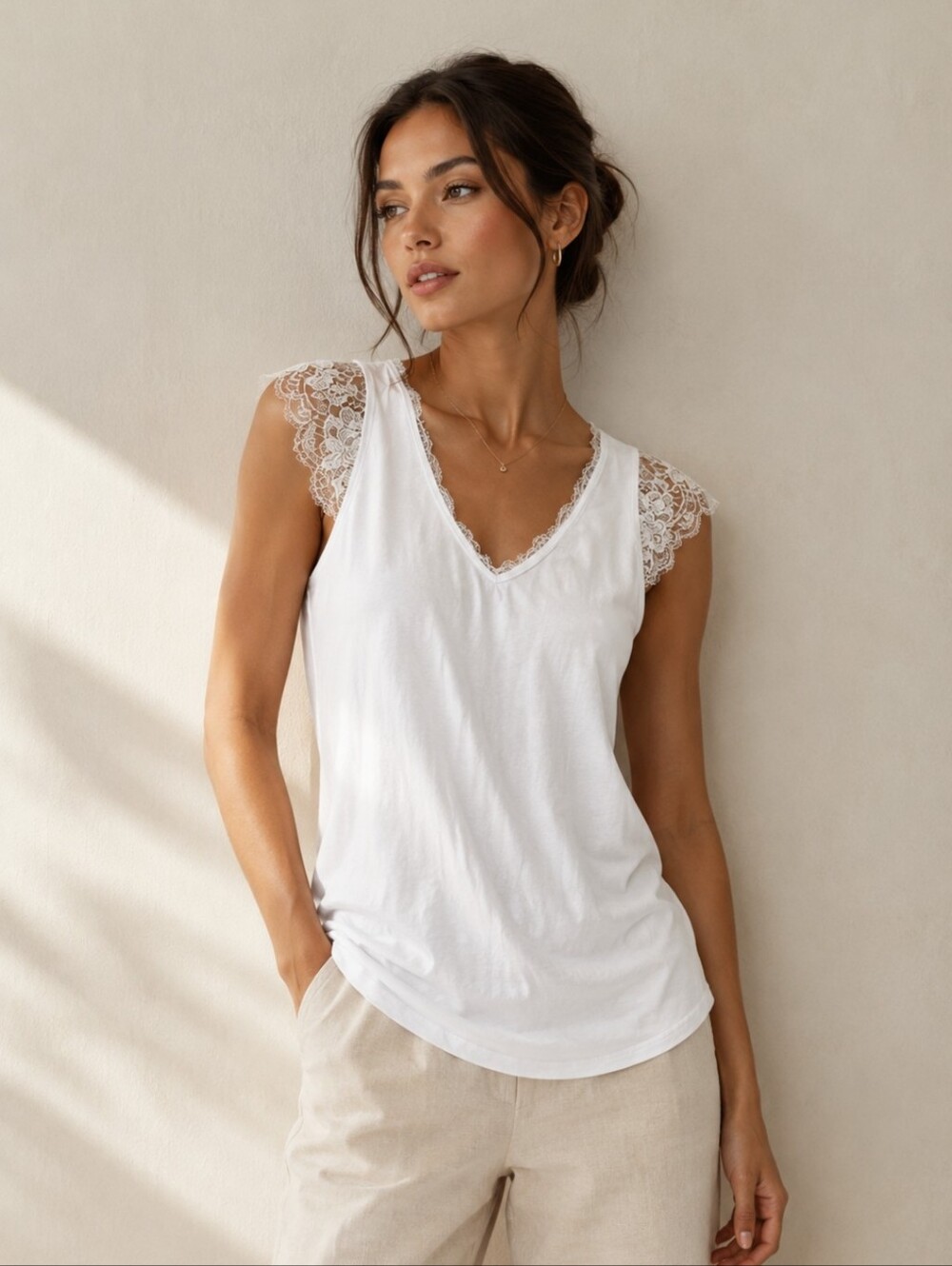 Poetsky White Lace Trim V-Neck Sleeveless Tank Top Floral Lace Sz Med